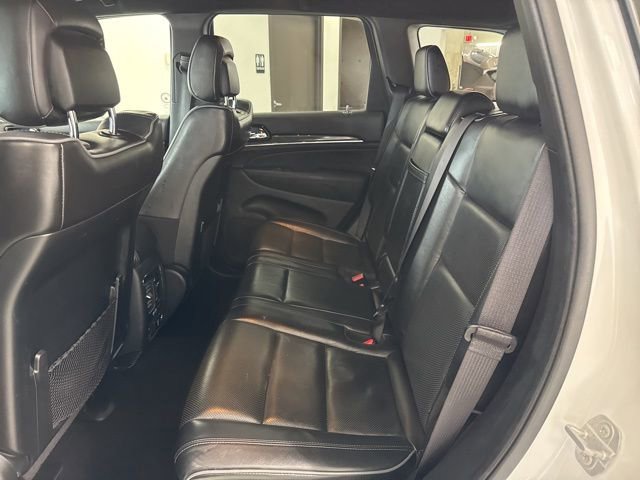 Used 2019 Jeep Grand Cherokee Overland w/ Jeep Active Safety Group image 24