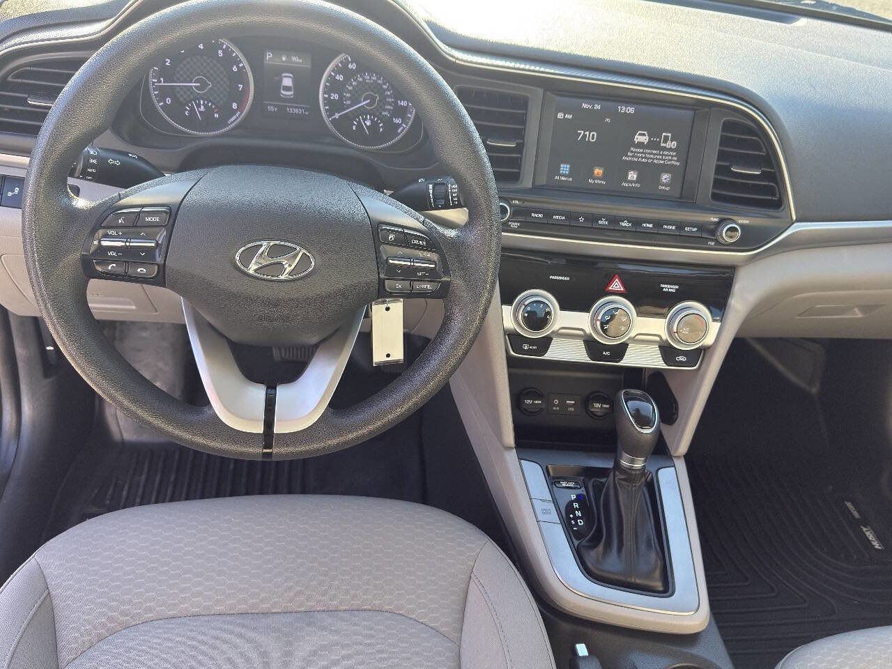 Used 2019 Hyundai Elantra SEL image 8