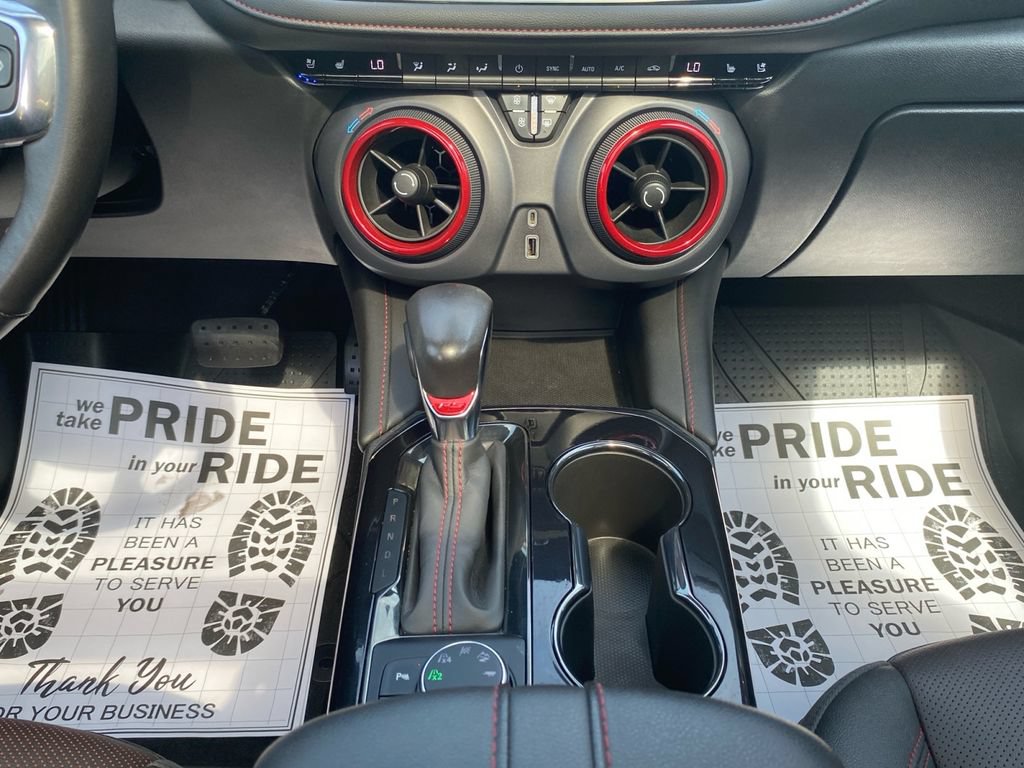 Certified 2022 Chevrolet Blazer RS w/ Enhanced Convenience Package AWD/4WD image 18
