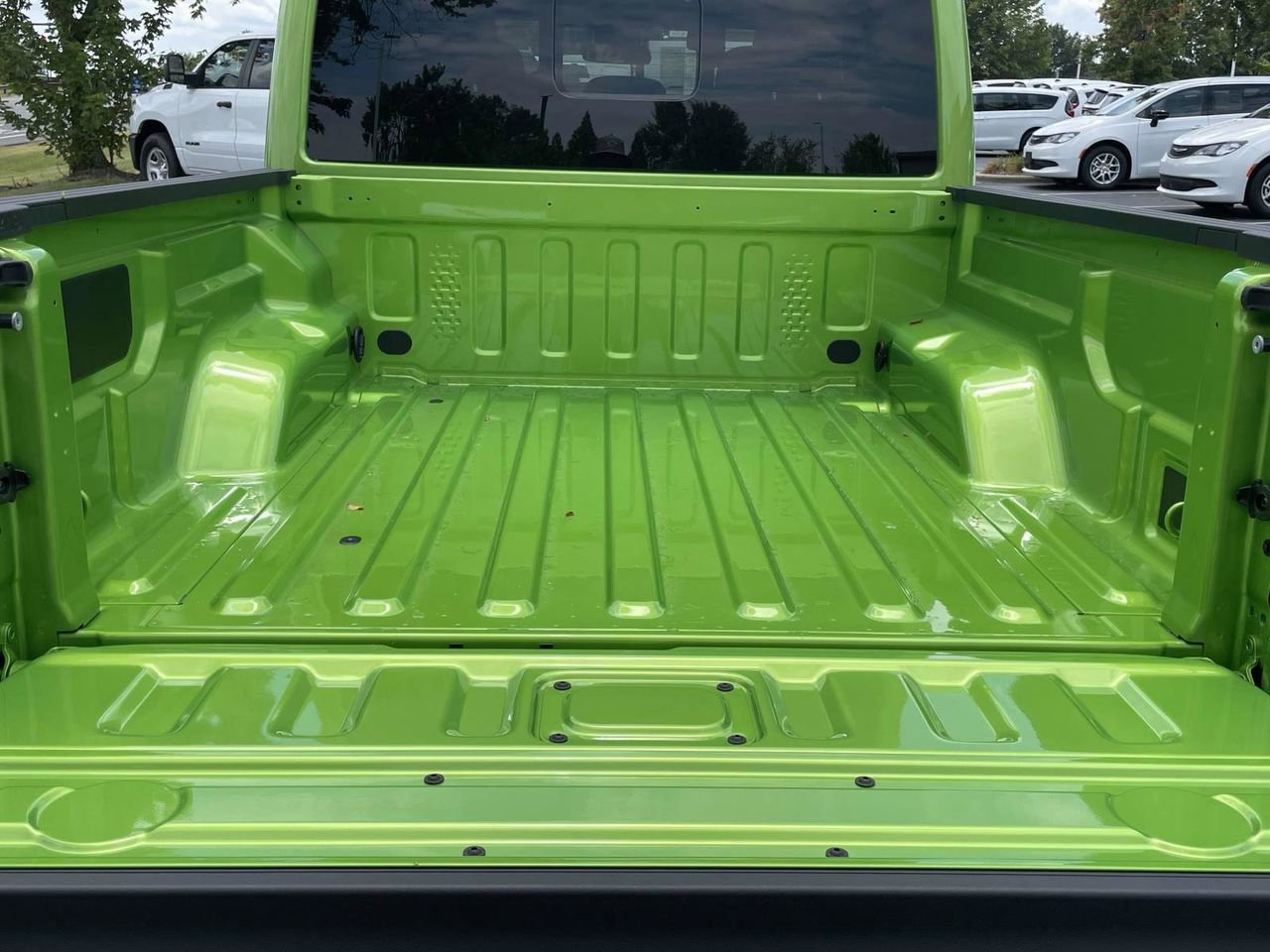 New 2025 Jeep Gladiator Sport image 23