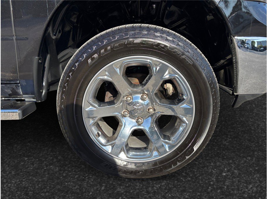 Used 2017 RAM 1500 Classic SLT image 12