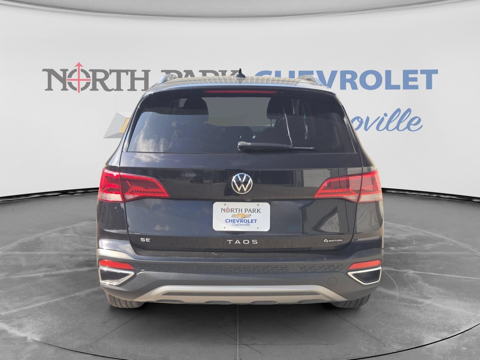 Used 2022 Volkswagen Taos SE AWD/4WD image 4