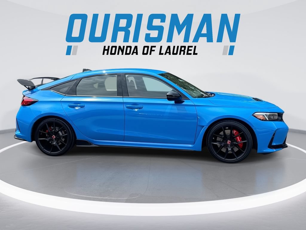 Used 2023 Honda Civic Type R image 9
