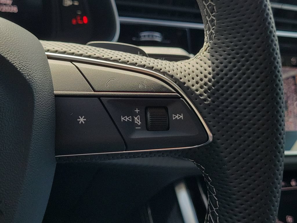New 2026 Audi SQ8 Premium Plus AWD/4WD image 9