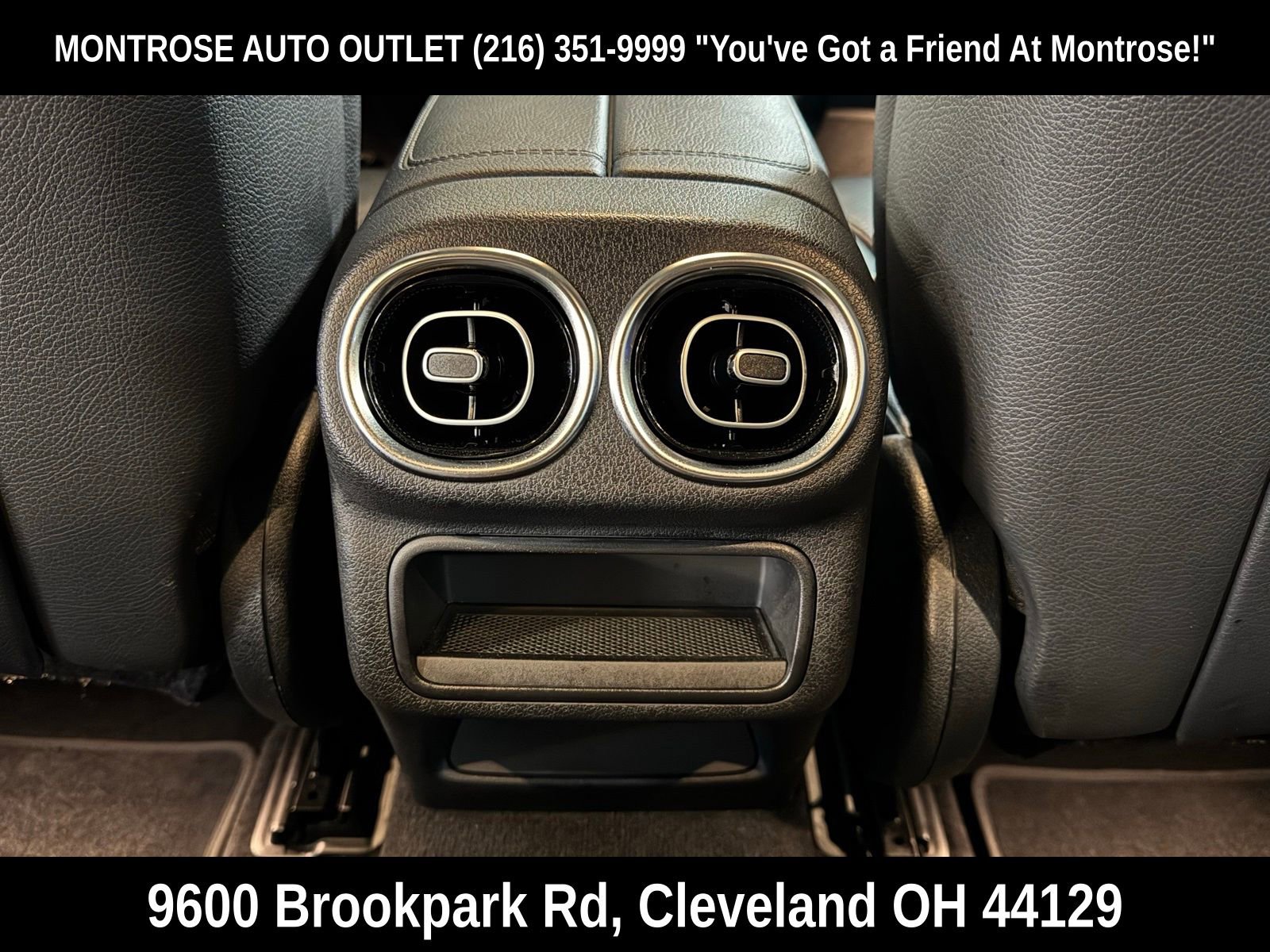 Used 2023 Mercedes-Benz GLC 300 4MATIC image 36