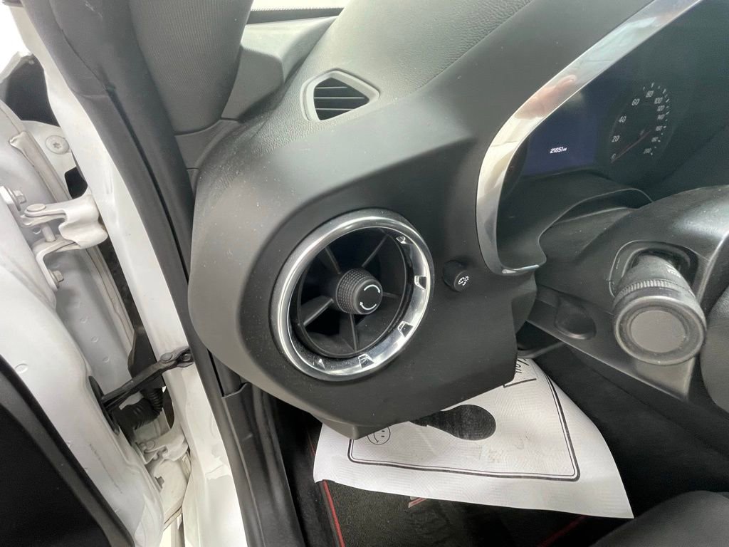 Used 2020 Chevrolet Camaro SS image 14