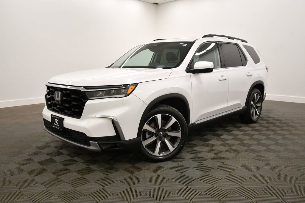 Certified 2023 Honda Pilot Elite image 2