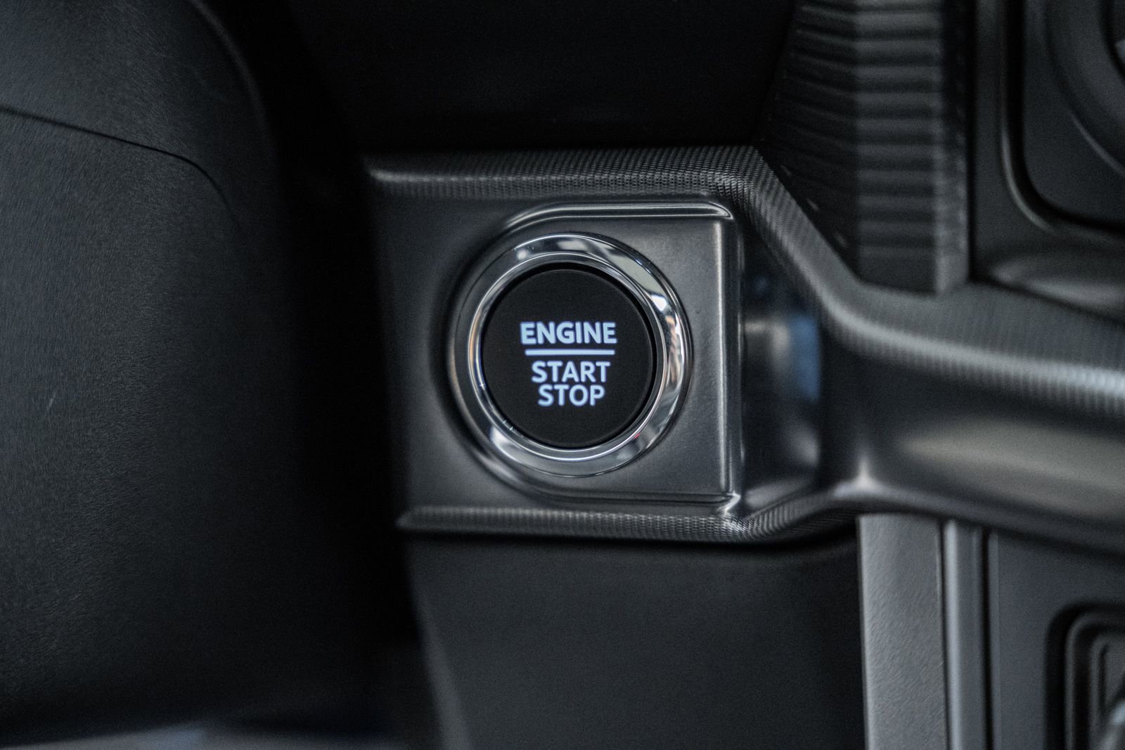 Certified 2025 Ford F150 Lariat w/ Equipment Group 502A High image 33