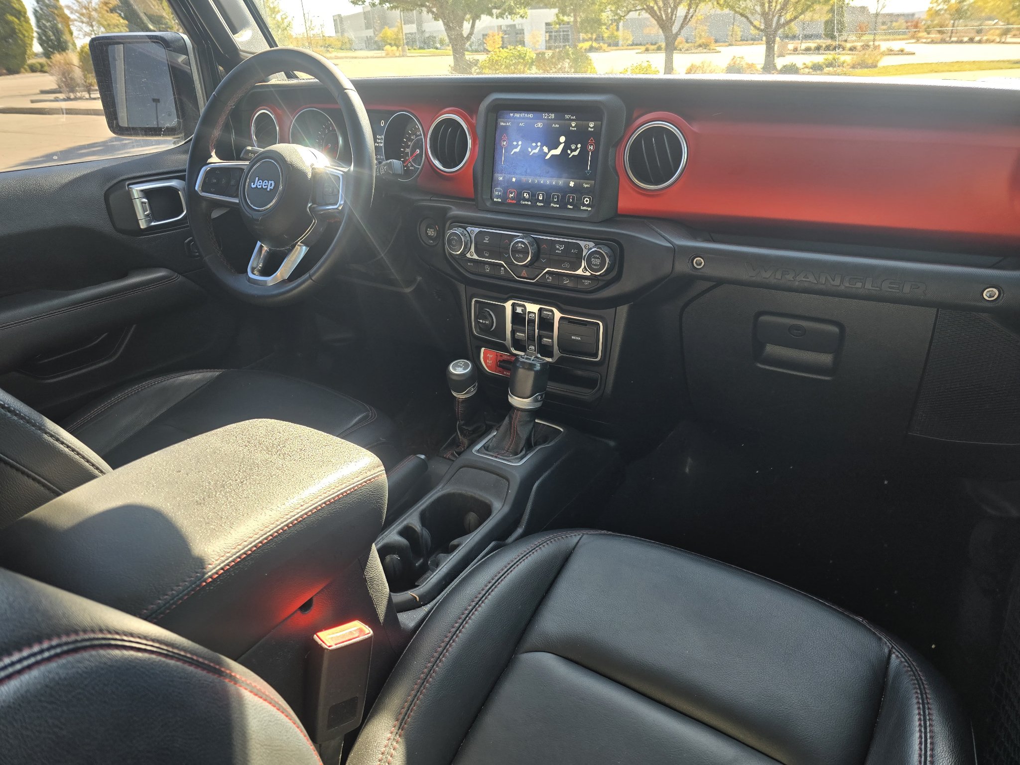 Used 2020 Jeep Wrangler Unlimited Rubicon AWD/4WD image 27