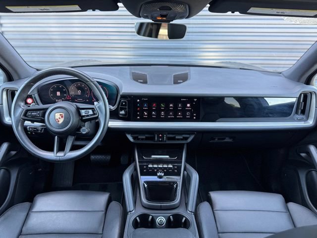Certified 2024 Porsche Cayenne AWD/4WD image 18