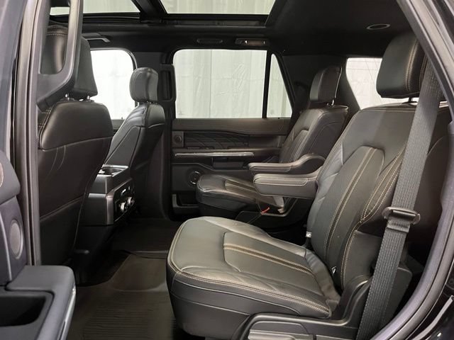 Used 2022 Ford Expedition Platinum AWD/4WD image 11