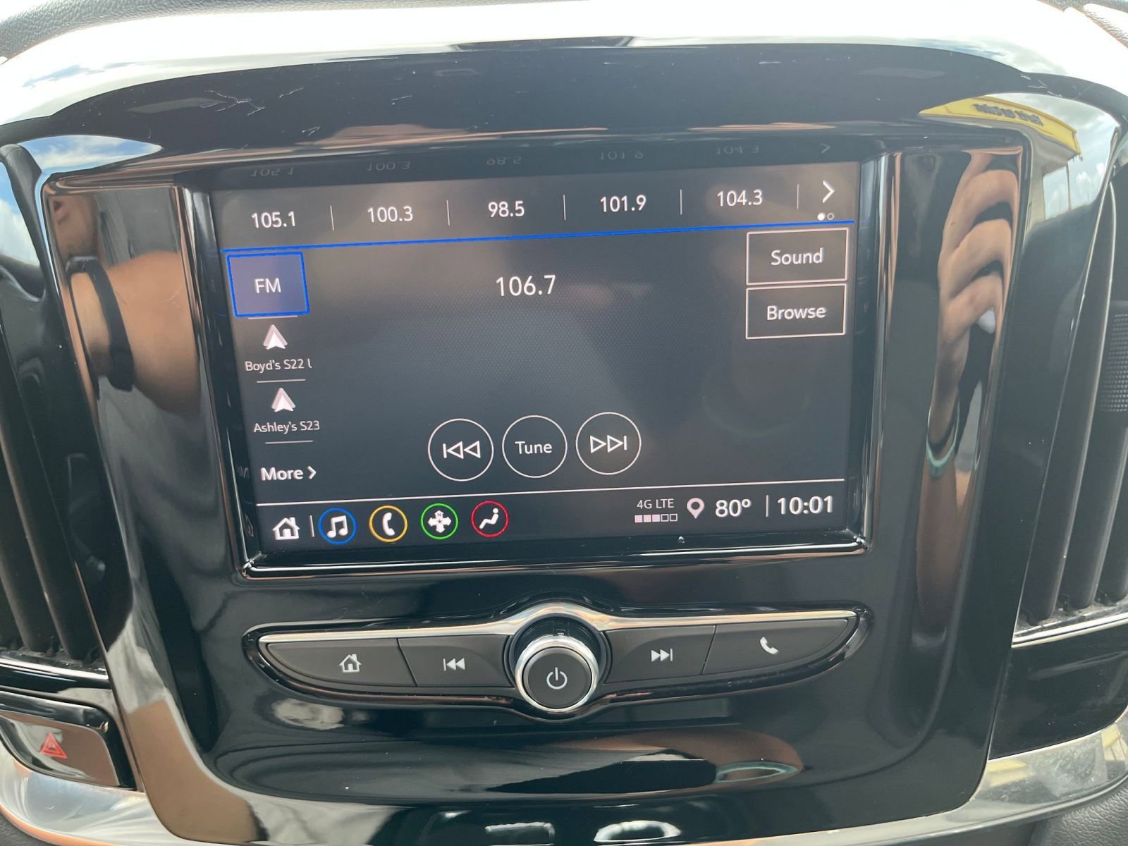 Used 2023 Chevrolet Traverse LT image 20