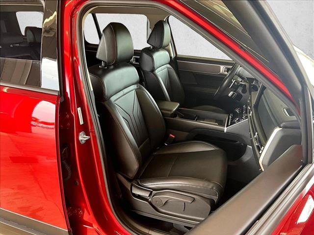 Used 2026 Hyundai Santa Fe SEL FWD image 6