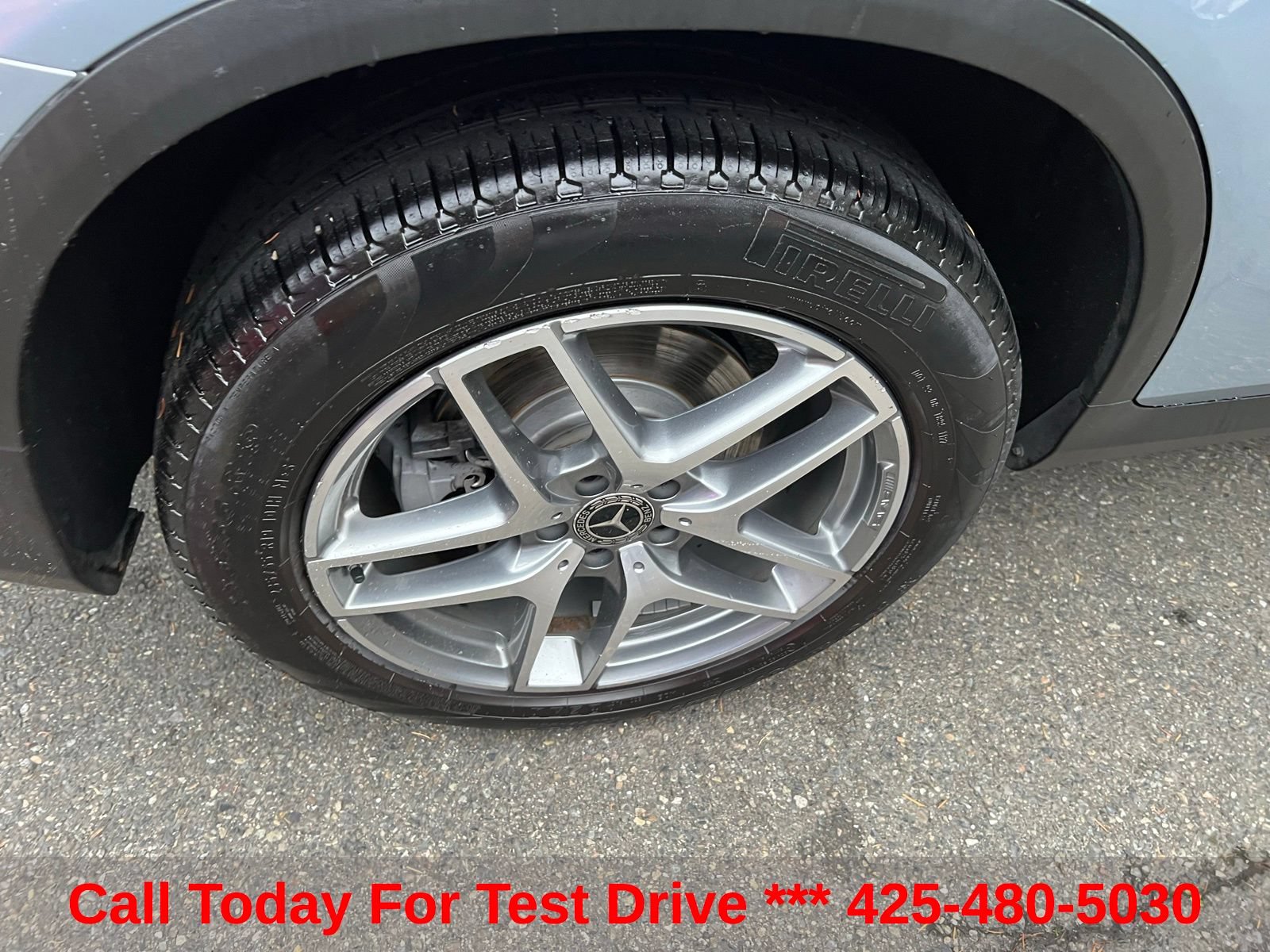 Used 2018 Mercedes-Benz GLC 300 4MATIC image 13