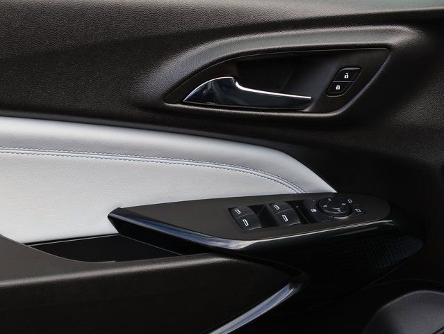 Certified 2025 Chevrolet Trax LT image 23