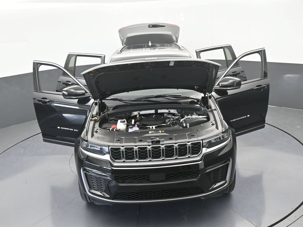 Used 2026 Jeep Grand Cherokee Limited RWD image 54