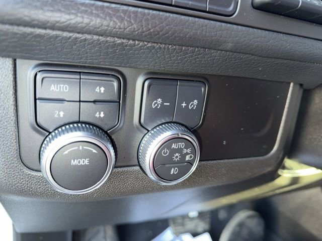 Used 2022 GMC Yukon XL Denali image 21