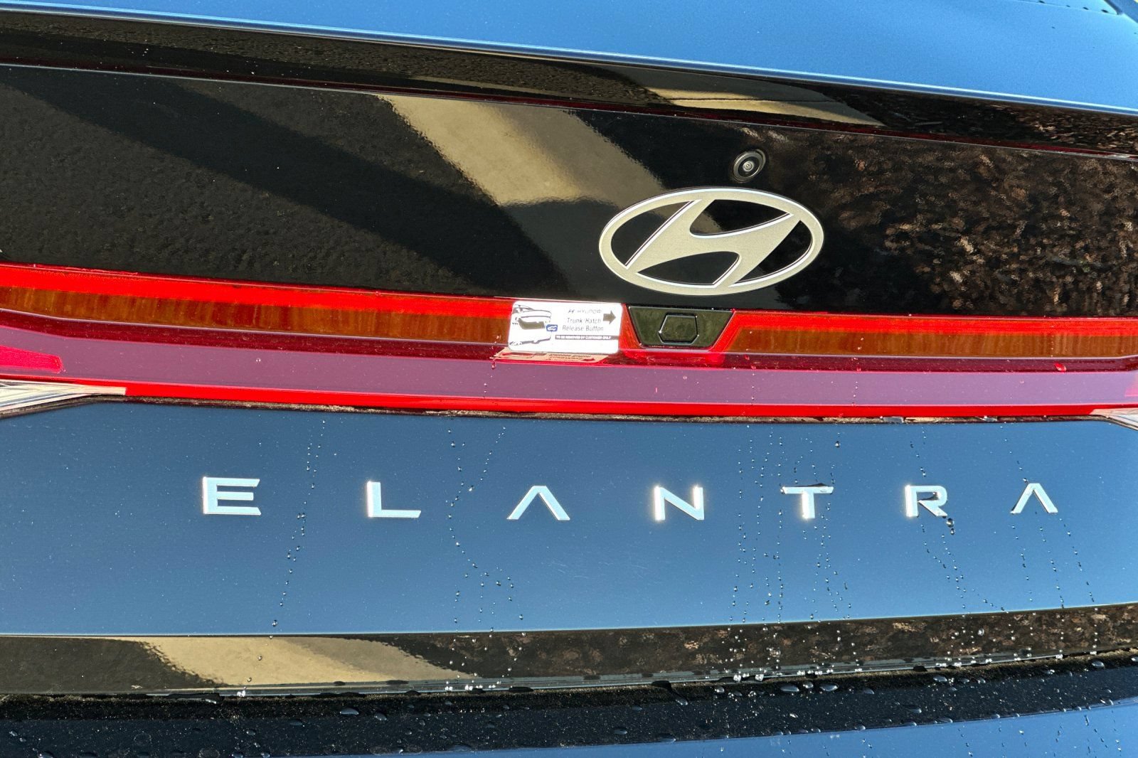 Used 2026 Hyundai Elantra Sport FWD image 23