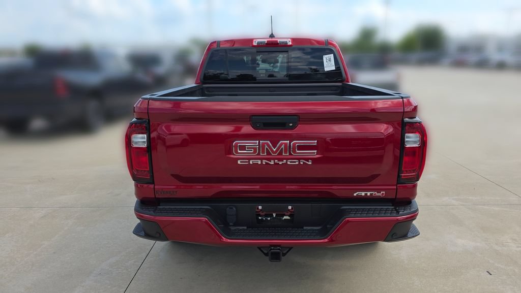 Used 2024 GMC Canyon AT4 w/ AT4 Premium Package AWD/4WD image 4