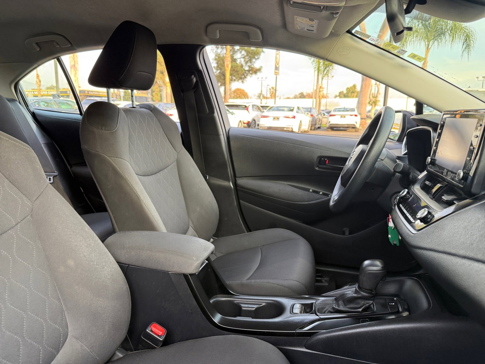 Used 2022 Toyota Corolla LE image 16