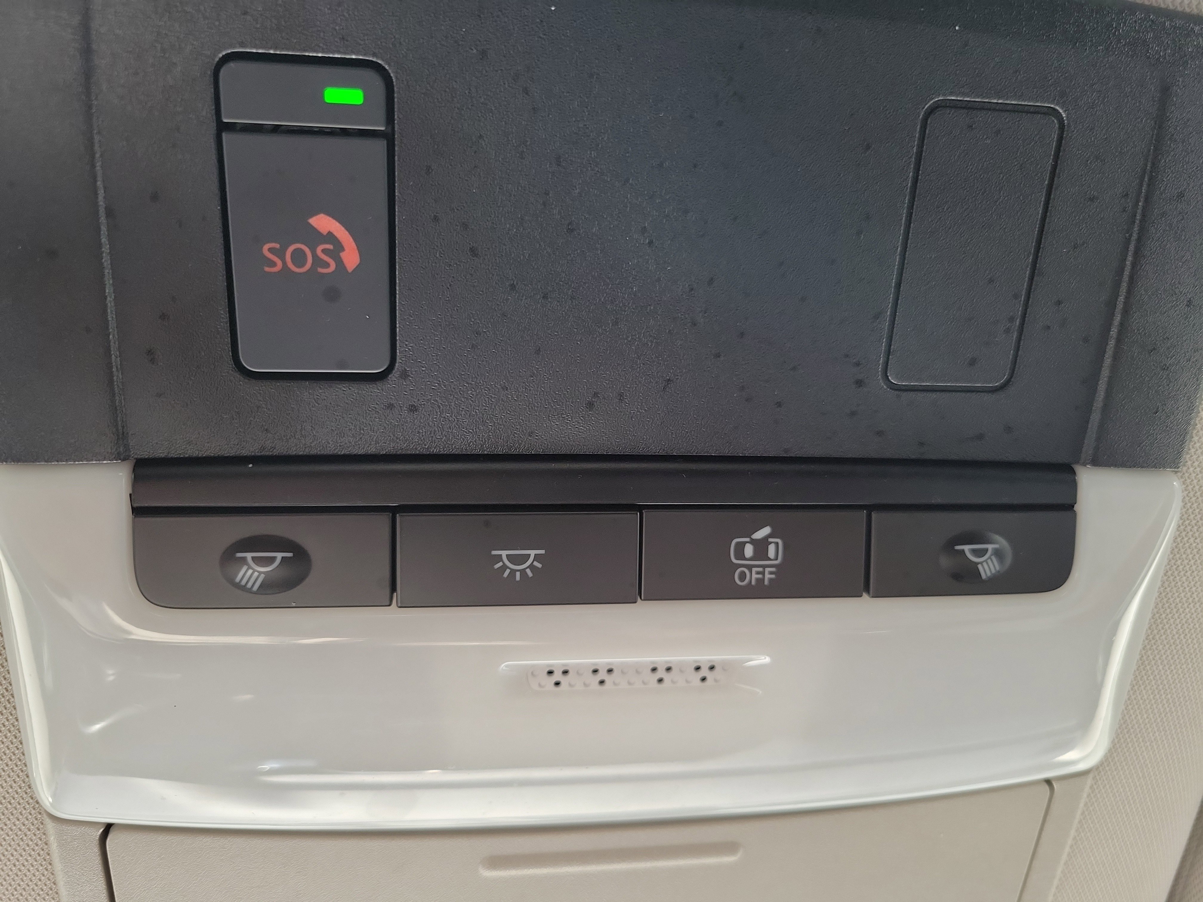 Used 2024 Nissan Pathfinder SV image 38