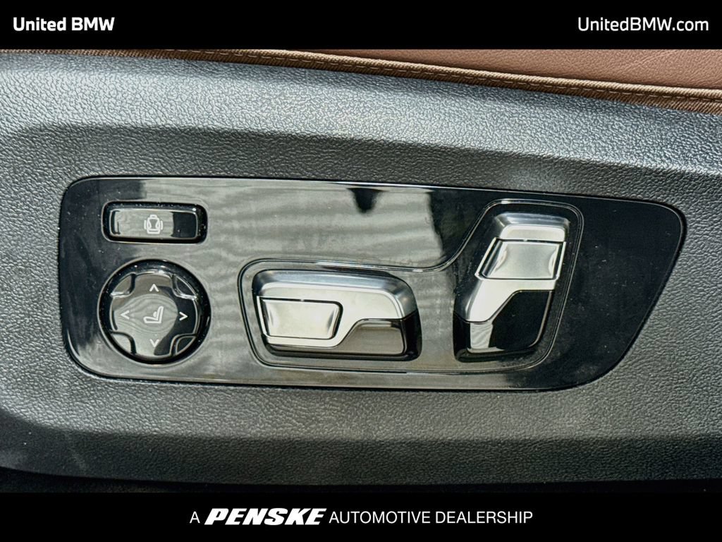 Certified 2026 BMW X7 M60i AWD/4WD image 11