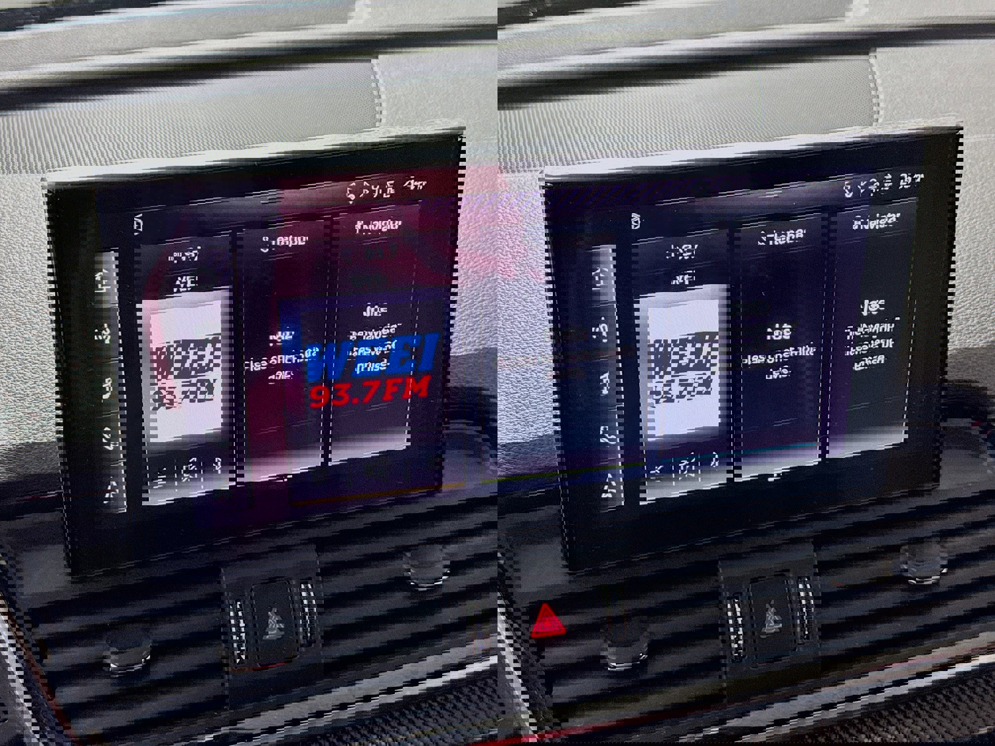 Used 2023 Audi SQ5 Premium w/ Convenience Package image 17