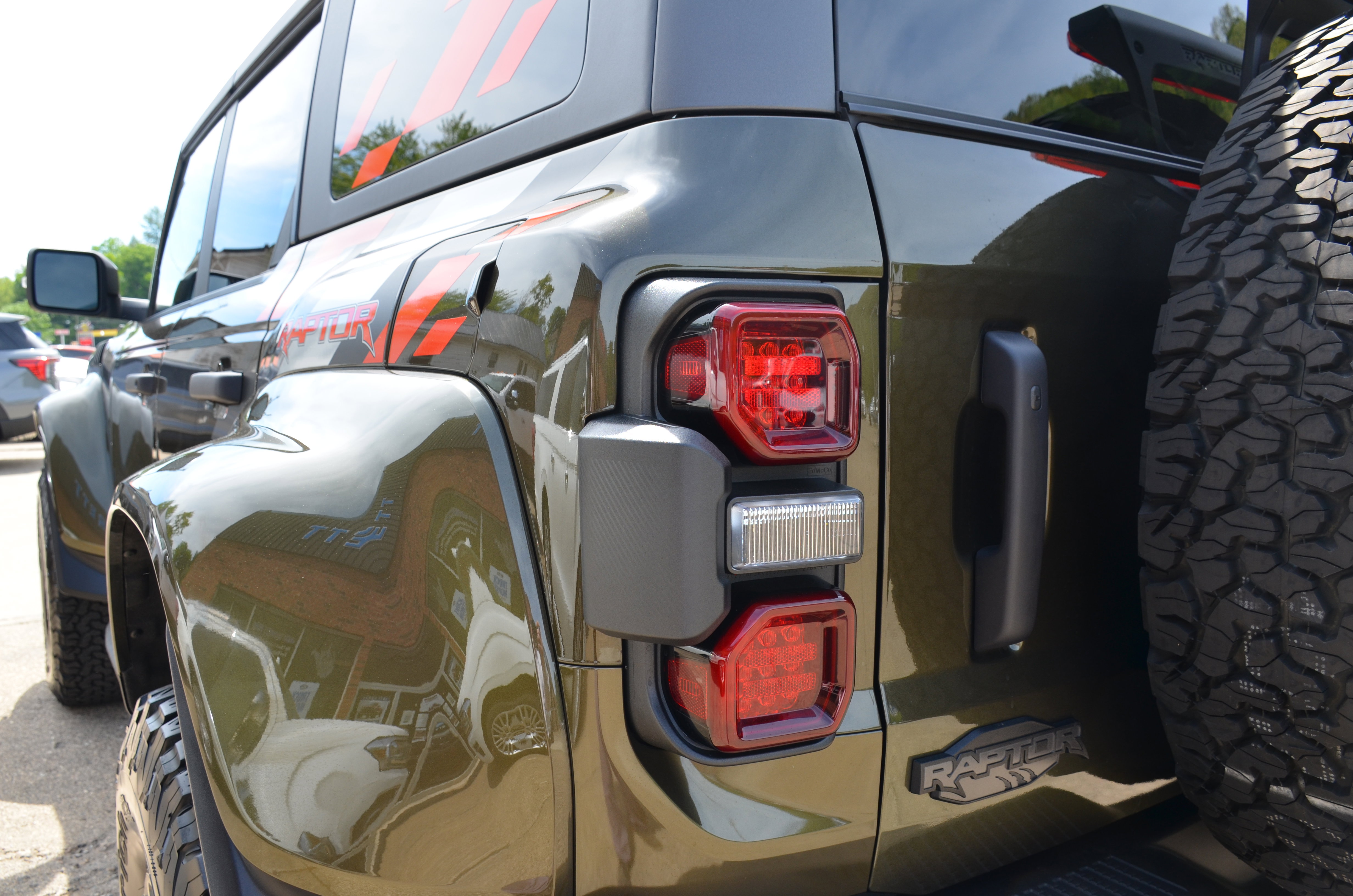 Used 2024 Ford Bronco Raptor AWD/4WD image 13