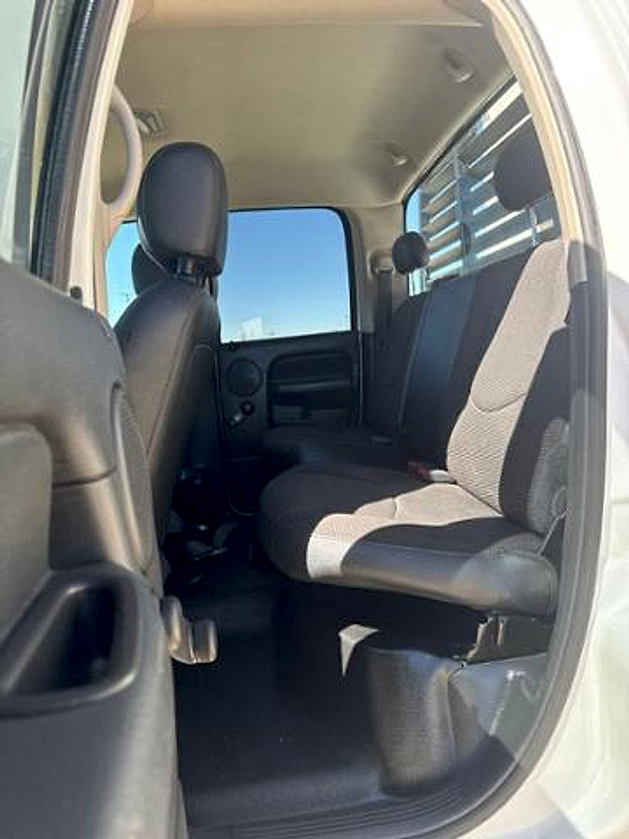 Used 2005 Dodge Ram 2500 Truck ST w/ Trailer Tow Group AWD/4WD image 13