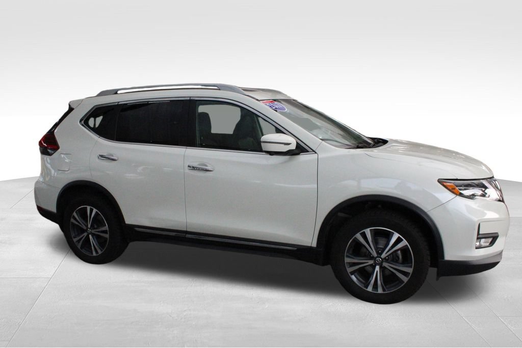Used 2017 Nissan Rogue SL w/ SL Premium Package AWD/4WD image 17