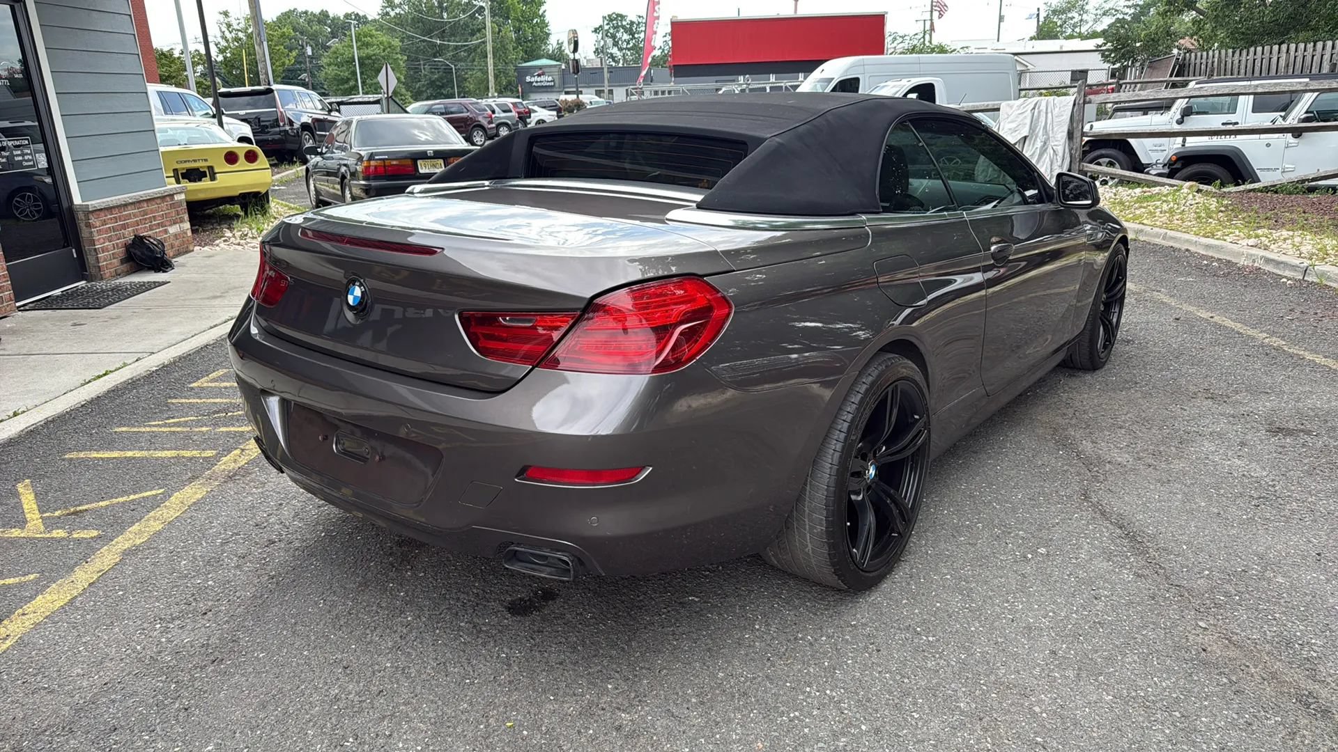 Used 2012 BMW 650i Convertible RWD image 5