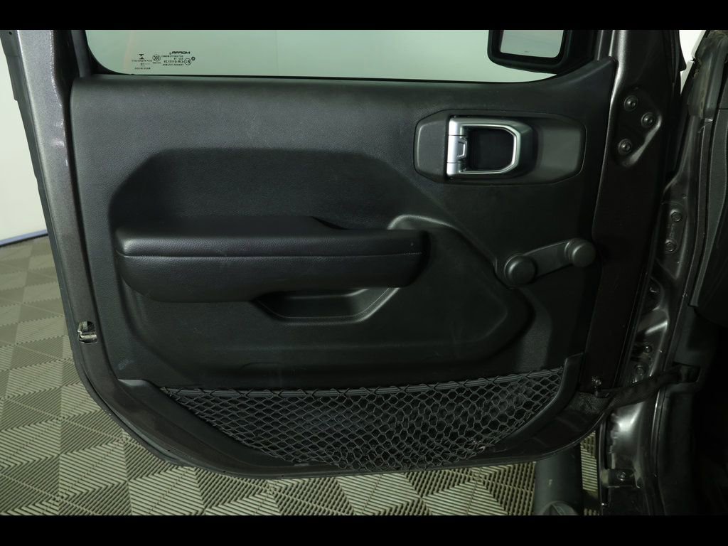 Used 2018 Jeep Wrangler Unlimited Sport AWD/4WD image 15