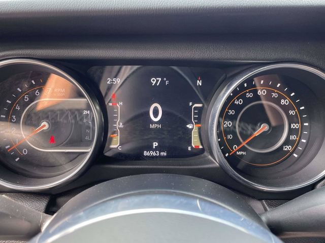 Used 2022 Jeep Gladiator Overland w/ Cold Weather Group AWD/4WD image 23