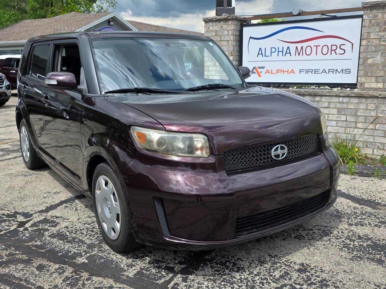 Used 2008 Scion xB FWD image 1