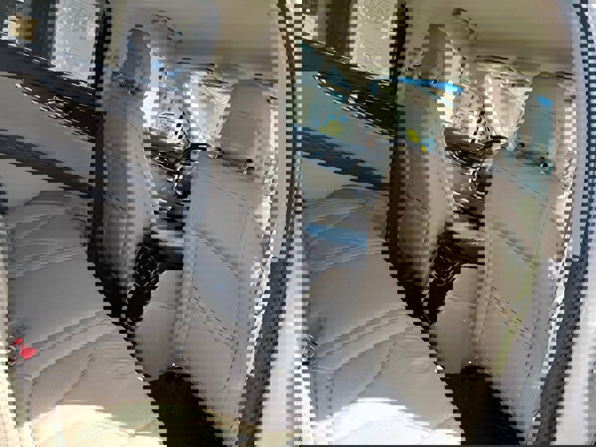 Used 2018 Lincoln MKX Select w/ Select Plus Package image 32