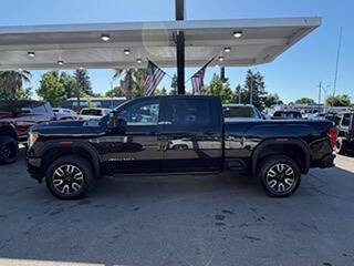 Used 2022 GMC Sierra 3500 AT4 w/ AT4 Preferred Package AWD/4WD image 7