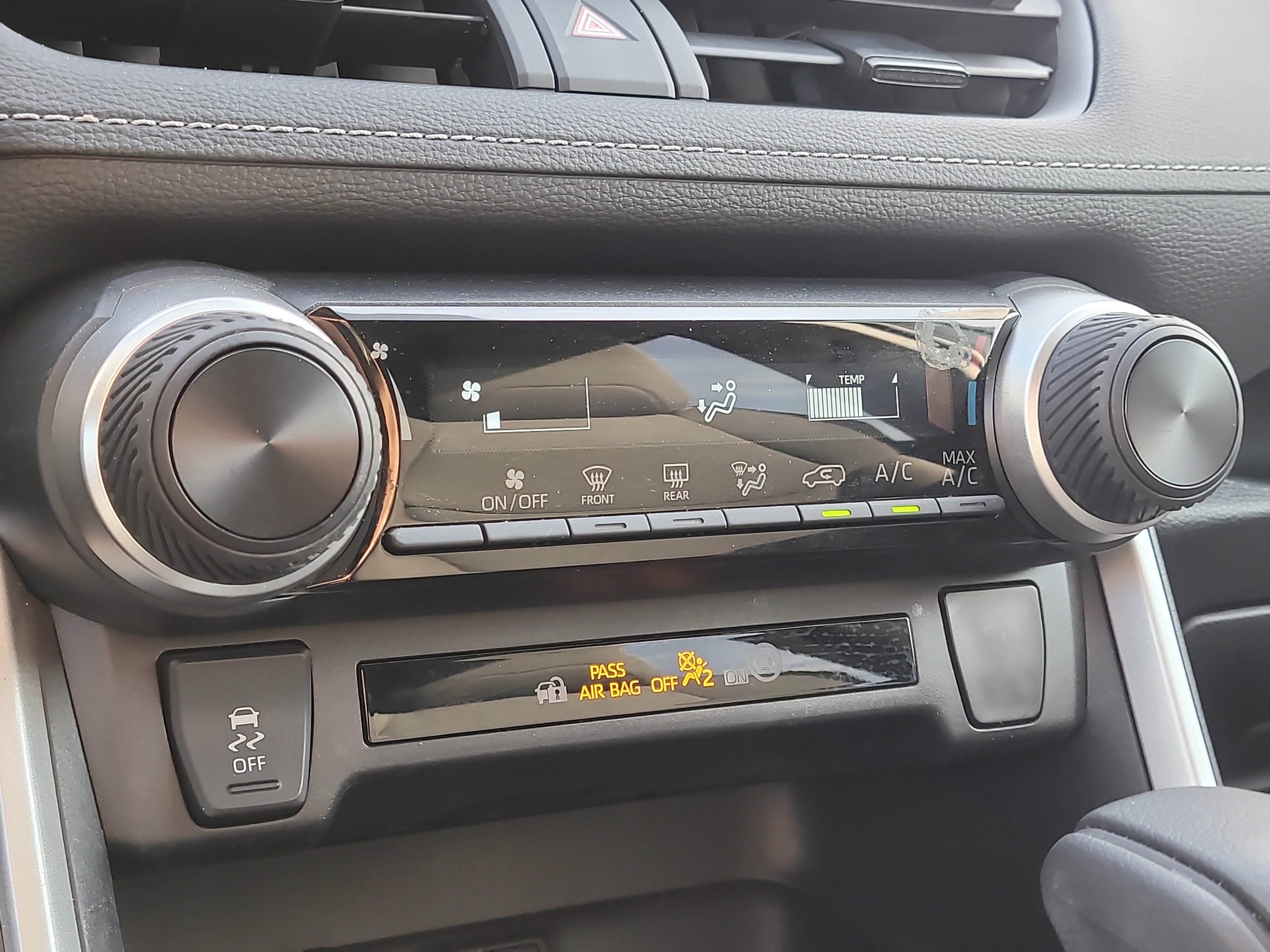 Used 2023 Toyota RAV4 LE image 23