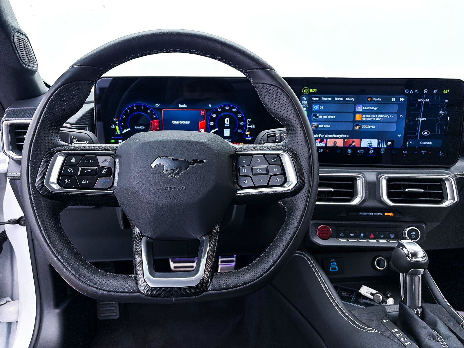 Used 2025 Ford Mustang GT Premium RWD image 3