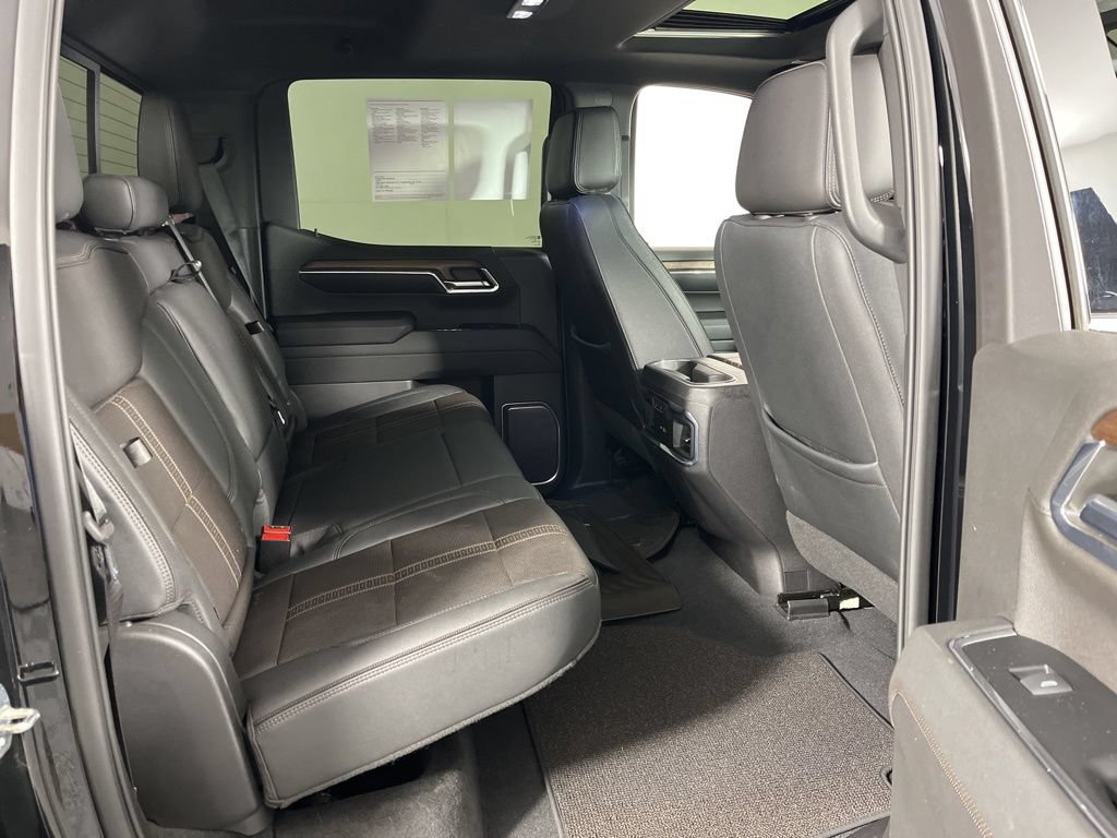 Certified 2023 Chevrolet Silverado 1500 High Country w/ Technology Package AWD/4WD image 9