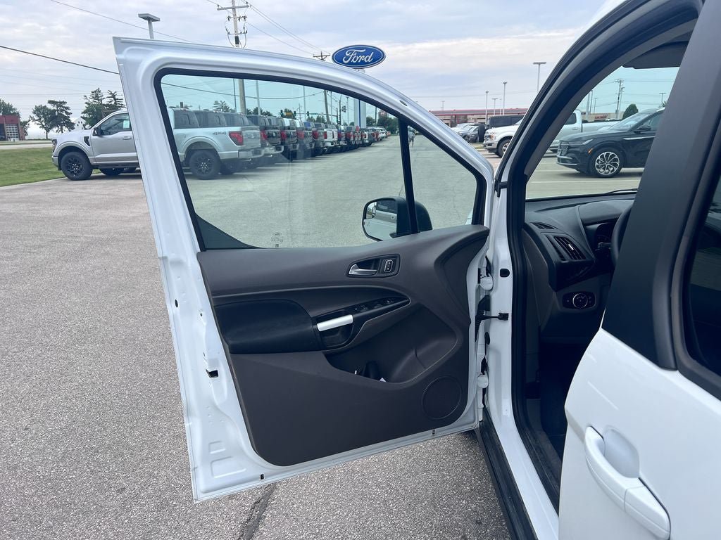 Used 2020 Ford Transit Connect XLT FWD image 11