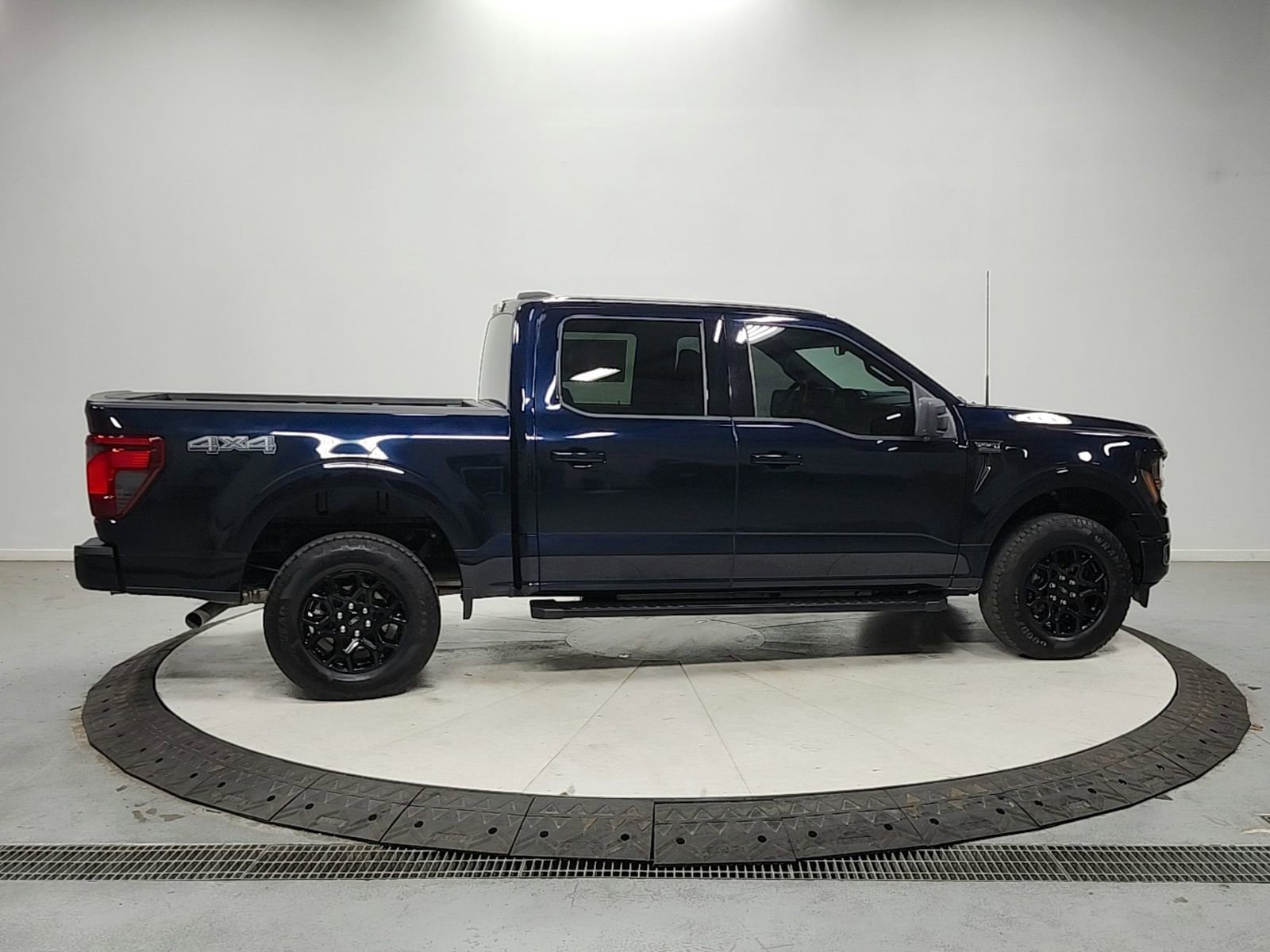 Used 2024 Ford F150 XLT AWD/4WD image 8