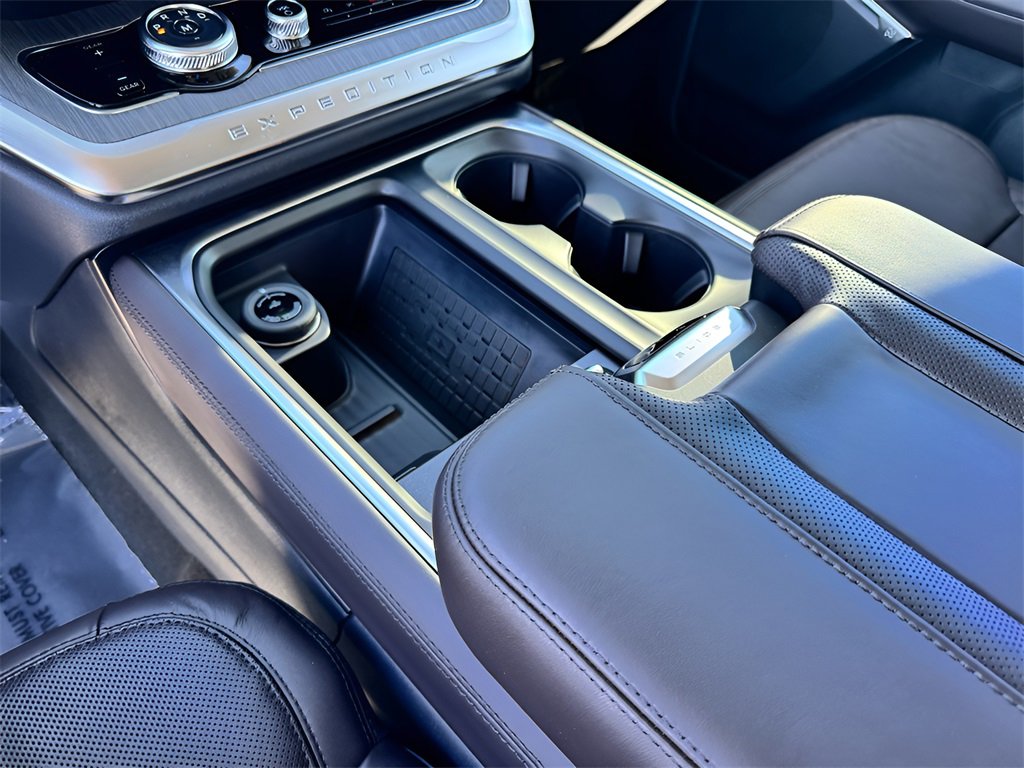 New 2025 Ford Expedition Max Platinum w/ Platinum Ultimate Package image 29