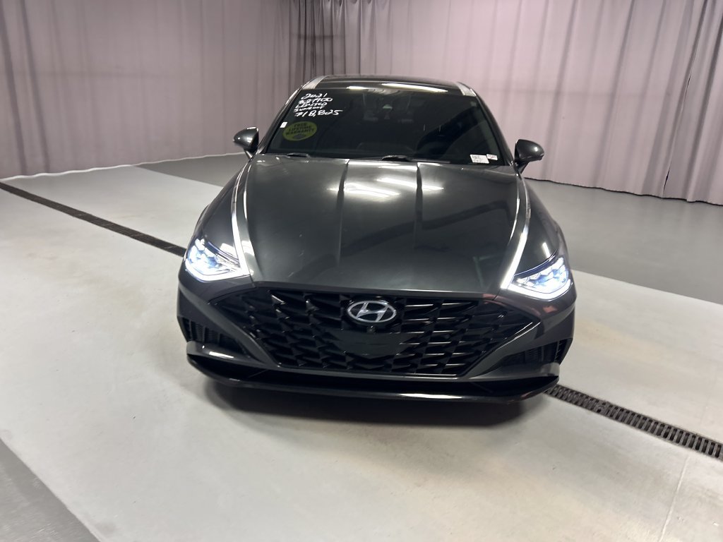 Used 2021 Hyundai Sonata Limited FWD image 2