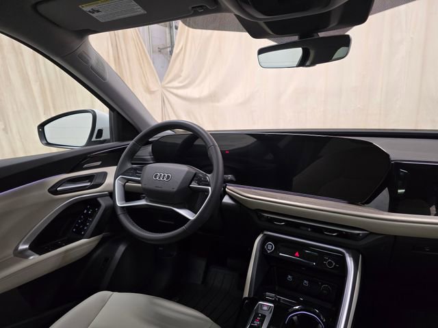 Used 2025 Audi Q5 Premium Plus w/ Premium Plus image 40