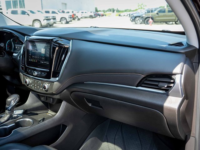 Used 2021 Chevrolet Traverse Premier image 19