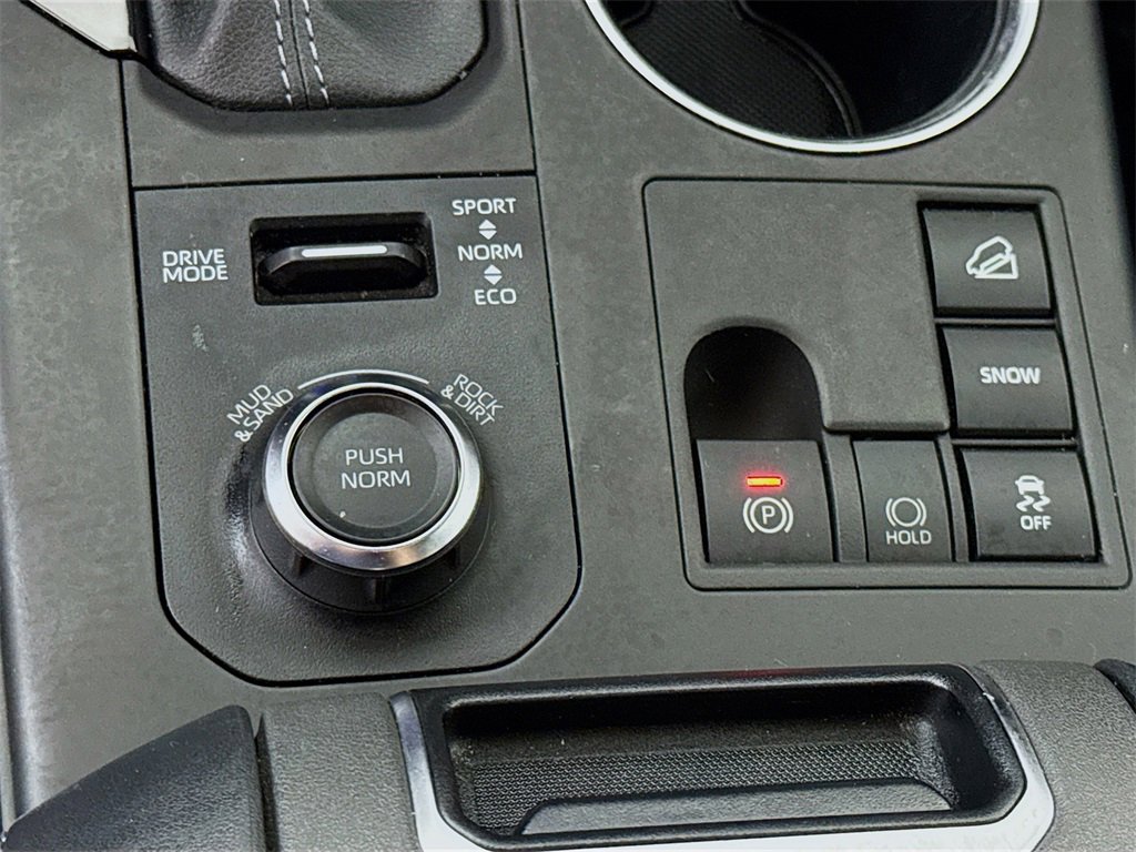 Certified 2023 Toyota Highlander XSE image 12