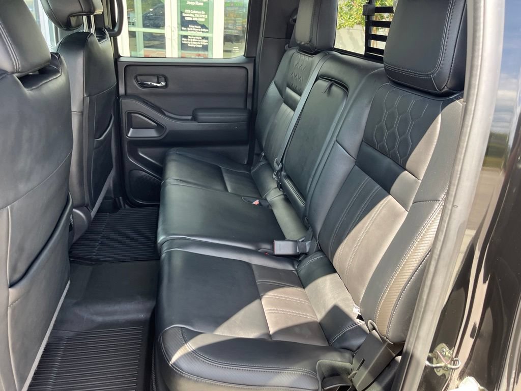 Used 2022 Nissan Frontier PRO-4X w/ Pro-4X Premium Package AWD/4WD image 18
