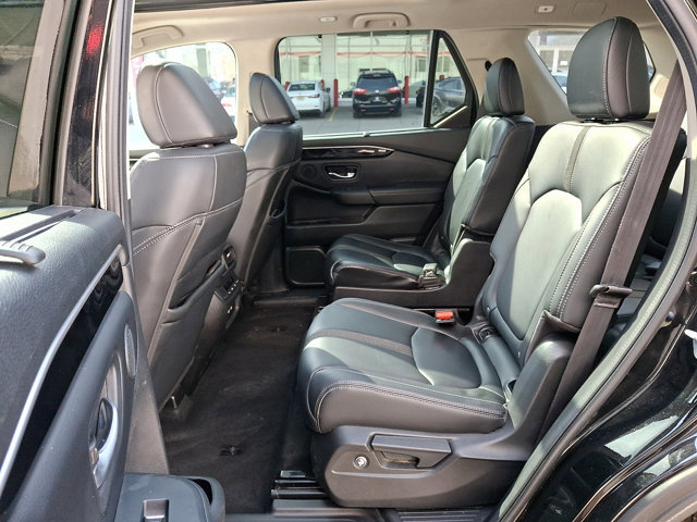 Used 2023 Honda Pilot Touring image 10