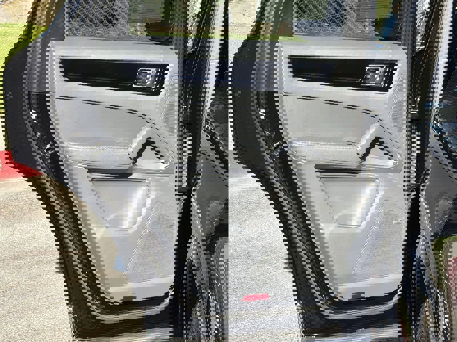 Used 2021 Porsche Cayenne Coupe image 25