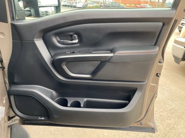 Used 2023 Nissan Titan PRO-4X image 17